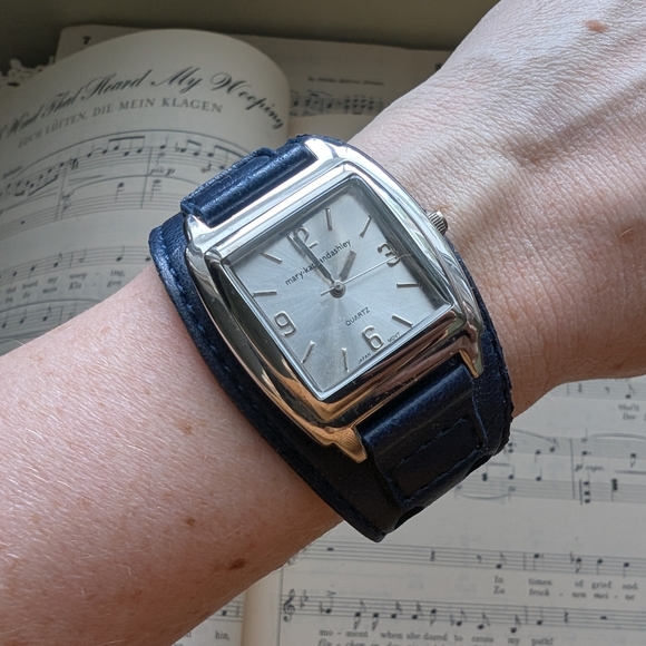 Mary Kate And Ashley Silver and Blue Watch - Picture 1 of 8